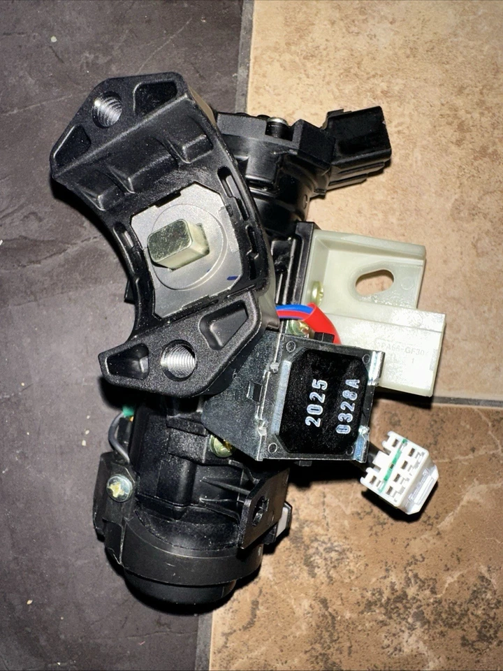 Interruptor de encendido/carcasa OEM 2023-2024 Kia Forte LX número de pieza 81910-M7160 Foto 1 de 3