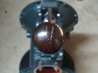 Ford Flathead transmission 1937-38 gear shift lever knob w/ V8 logo shifter - Image 1 of 3