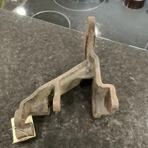 1966-67 Ford Mustang Fairlane 289 V8 Smog Pump Thermactor Mounting Bracket - Picture 1 of 5