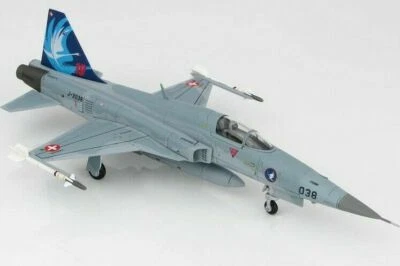 HOBBY MASTER HA3331 1/72 Northrop F-5E Tiger II J-3038 Swiss AF Staffel 19 2017 - Image 1 of 4