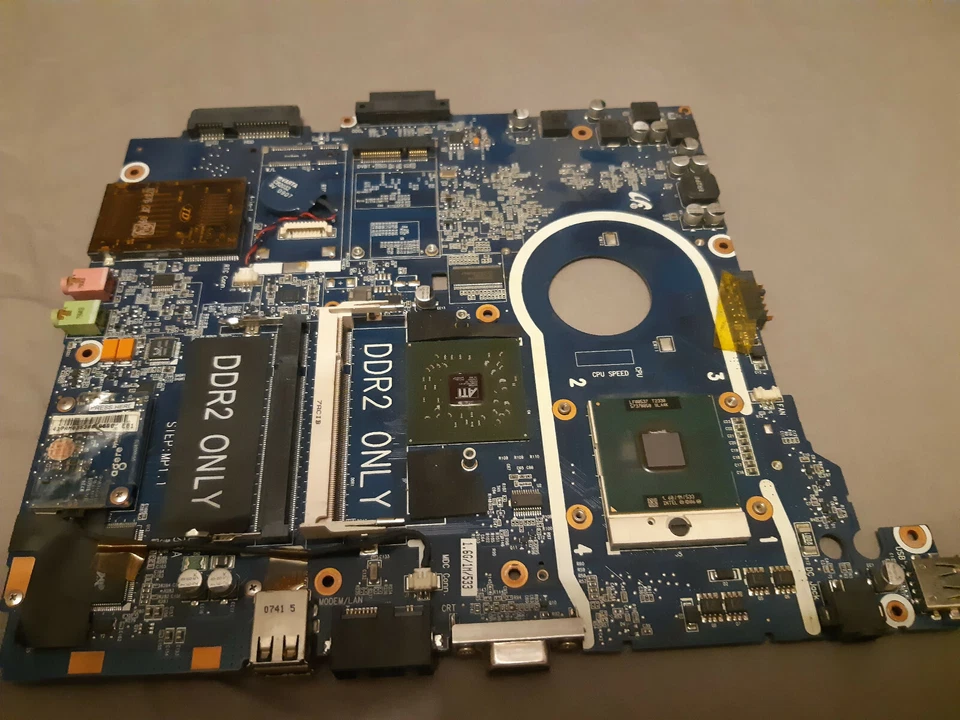 BA92 - 04654A Samsung Motherboard with Intel CPU in set WORKING - Image 1 of 4