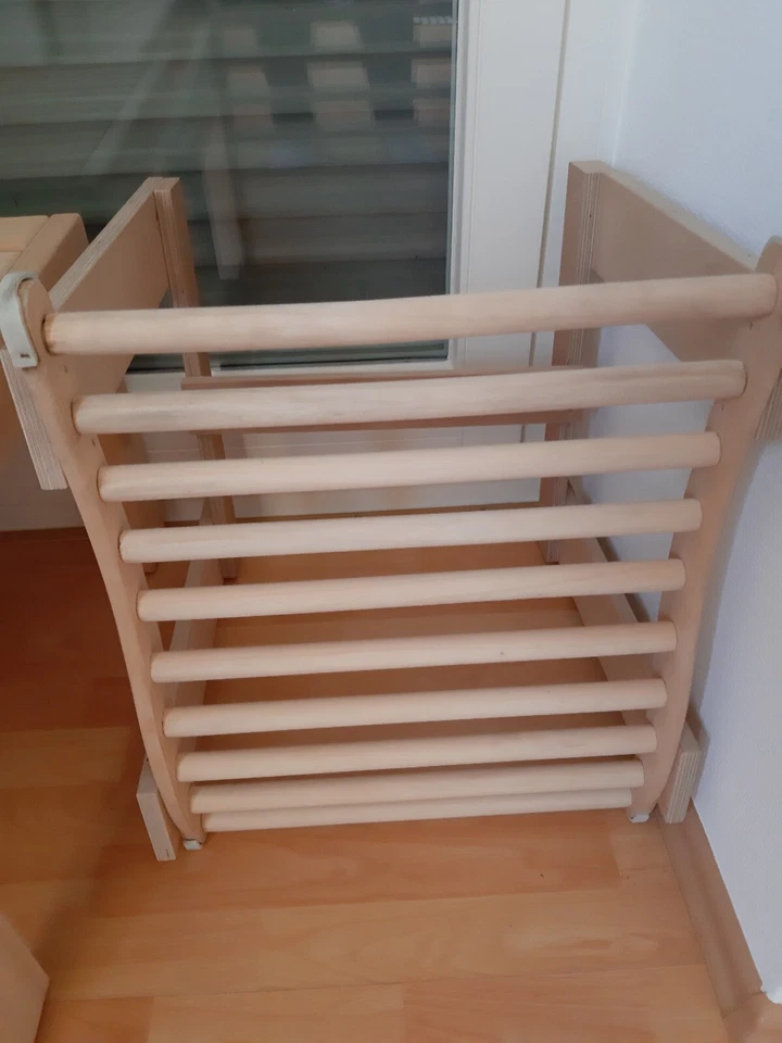 Rückenlehne, mit Gestell, Ergonomisch, wenig benutzt, gereinigt - Bild 1 von 1