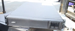 APC SMX3000RMLV2U 3000VA Battery Backup Rackmount Smart-UPS ** NO BATERY ** - Picture 1 of 3