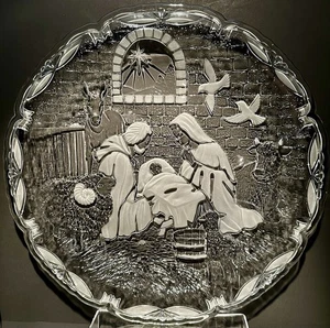 Large 15” Mikasa Nativity Etched & Frosted Crystal Christmas Serving Platter - Picture 1 of 7