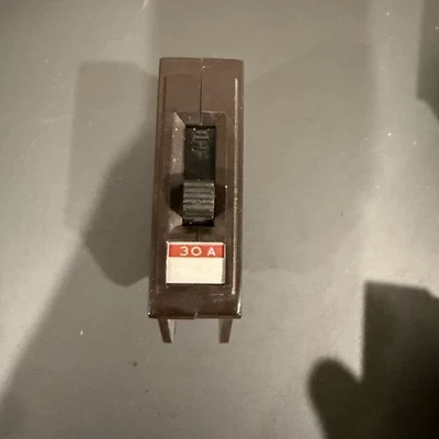 Однополюсный автоматический выключатель Wadsworth 30 А - Изображение 1 из 4