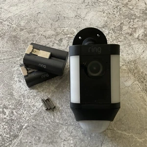 Ring 5AT3S8 Foco Cámara Batería Seguridad HD Cámara Exterior Dos Vías Hablar Negro - Imagen 1 de 8