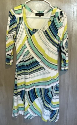 Women's Karen Kane Sz Small 3/4 Sleeve Knee Length Geometric Striped Dress H20 - Image 1 of 4