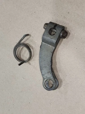 Brazo de placa de freno trasero Can-Am 400 MX-6 1980 Foto 1 de 2