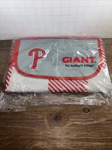PHILADELPHIA PHILLIES BASEBALL SGA GIANT SUPERMARKET TAILGATING CLOTH PICNIC - Picture 1 of 2