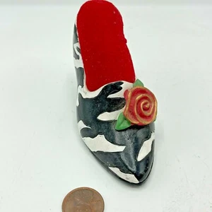 Cojín de costura con patrón de cebra Cottagecore rojo terciopelo resina rosa costura - Imagen 1 de 4