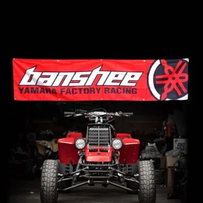 Letrero de pared bandera de motocross ATV de 2 pies x 8 pies - Yamaha YFZ 350 Banshee rojo Foto 1 de 2