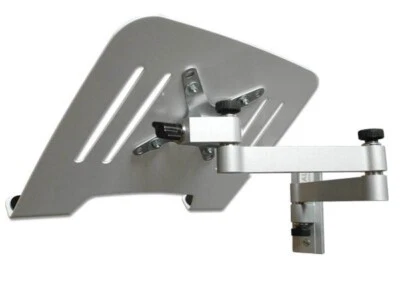 Soporte de pared plateado con estante blanco para ordenadores portátiles - Image 1 of 4