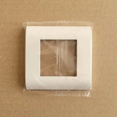 1 Plaque blanche 1 poste - ancien MOSAIC 45 - LEGRAND 75002 - Photo 1/2