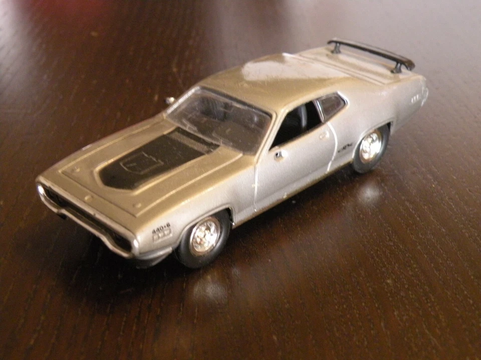 ROAD SIGNATURE PLYMOUTH GTX - S. 1:43 - Immagine 1 di 1