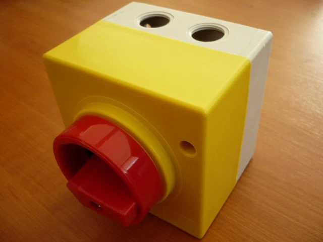 MERZ 4 pol. Steuerschalter Wendeschalter reversing switch Nußbaum SPL 3500 4000 T4