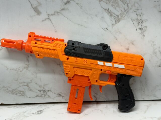 Metralhadora NERF com 4 dardos de 0foam &shooting exercise