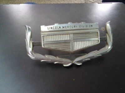 Mercury Montego Hood Emblem 1970 1971 Foto 1 de 2