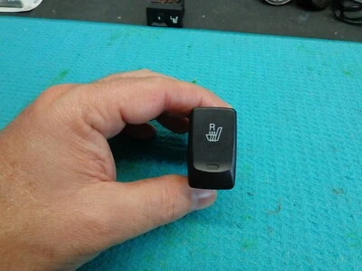 BOTÓN INTERRUPTOR ASIENTO TÉRMICO PASAJERO DERECHO HYUNDAI XG300 XG350 01 02 03 04 05 Foto 1 de 2