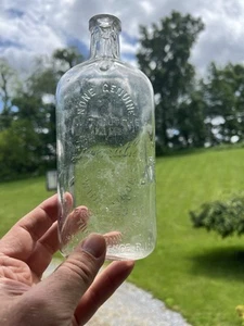 Vintage PROVIDENCE, R.I. JARMUTH’S WINE & IRON BOTTLE - Picture 1 of 6