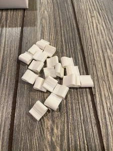 Masterpiece Board Game Replacement Parts 25 Clips For Holding Cards - Picture 1 of 2