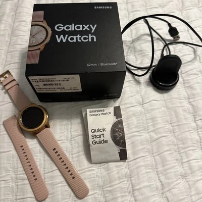 Samsung Galaxy Watch 42mm Rose Gold Stainless Steel Case Pink Bank SM-R810 - Image 1 of 4