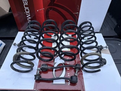 MOPAR Factory Suspension for 18-25 Jeep Wrangler JL SPORT 2-Door, 3.6L Foto 1 de 4