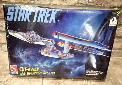 Sealed Star Trek Cut Away USS Enterprise NCC-1701 by AMT/ERTL - 1/650 scale-1995 - Image 1 of 4