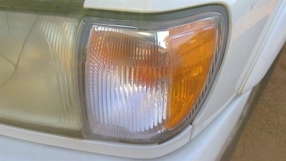 Driver Corner/Park Light Park Lamp-turn Signal Fits 99-04 PATHFINDER 267437 - Image 1 of 4