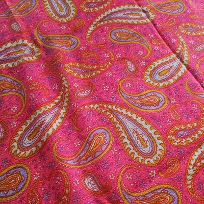 Tela de tapicería rosa cachemira psicodélica vintage años 60 8 pies RARA Foto 1 de 4