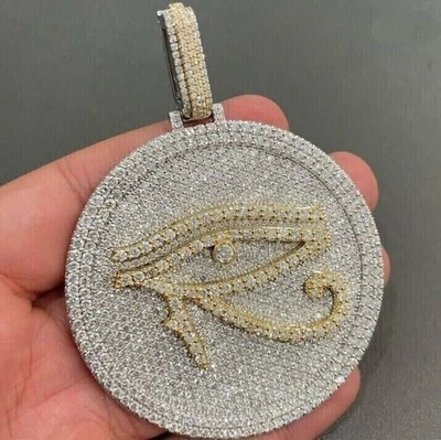 Colgante con racimo de mal de ojo de moissanita corte redondo de 3 quilates enchapado en oro de dos tonos de 14 quilates Foto 1 de 4