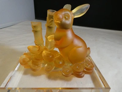 Estatueta fofa de cristal Liuli coelho de vidro ornamento animal varas de bambu - Imagem 1 de 4