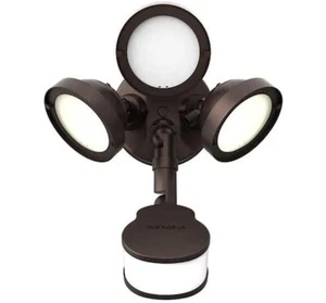 NEW Halo Motion Activated Integrated LED Flood Light Triple Head Bronze NEW - Picture 1 of 1