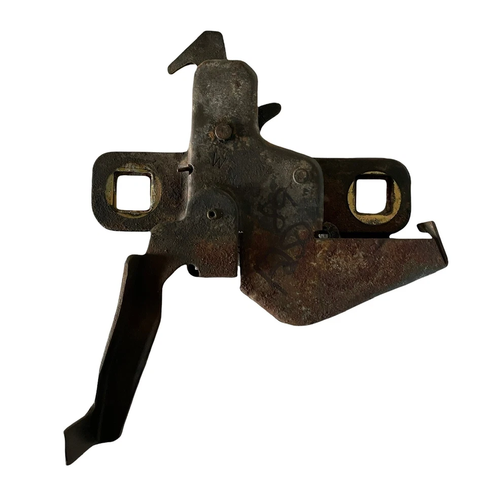 1989 Ford F250 F350 Bronco OEM Hood Latch Safety Lock Release 87 88 89 91 - Image 1 of 4