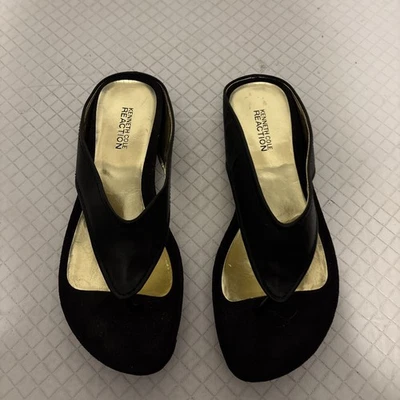 Kenneth Cole Talla 9 Tacón de Cuña Bajo Estilo Tanga Correa para el Puntera Plantilla Color Dorado Foto 1 de 4