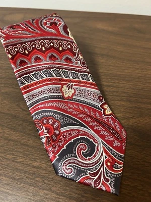 Geoffrey Beene Men's Neck Tie Red And Grey Silk 57 1/2” X  3 1/2” Tie Paisley - Image 1 of 4