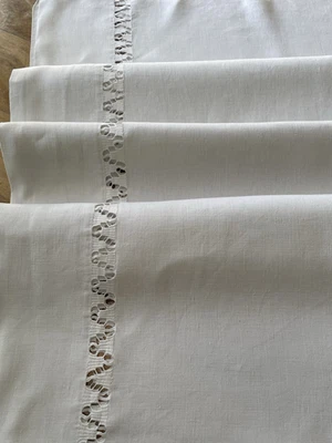 Ancien bord de drap lin/ jours pyramide point de reprise  204 X 76 cm (L52) - Photo 1/4
