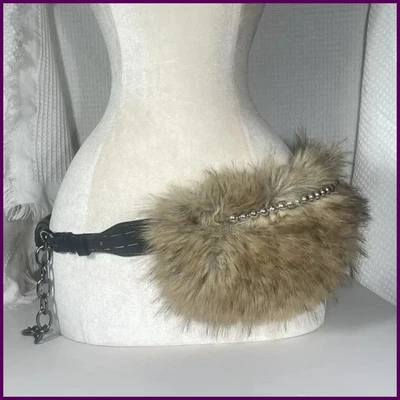 Cinturones de piel sintética vintage Y2K cadena de cuentas de metal felpa cadena de cintura piel peluda sexy Foto 1 de 4