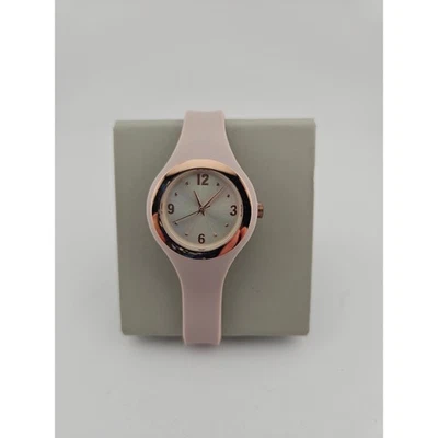 Reloj contemporáneo para mujer A New Day oro rosa minimalista femenino  Foto 1 de 3