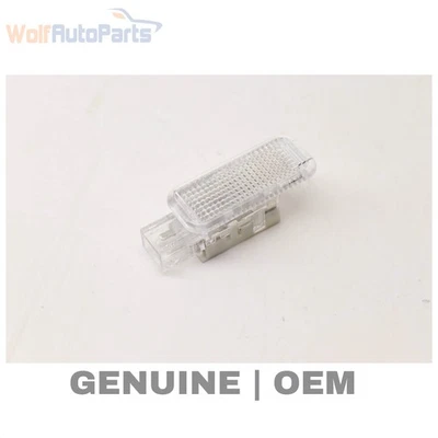 AUDI A4 ALLROAD 2013-2016 - Luz interior transparente 8D0947415 Foto 1 de 4