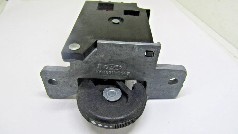 DS-345 FORD TAURUS INTERRUPTOR PANEL ATENUADOR OEM FORD NUEVO Foto 1 de 4
