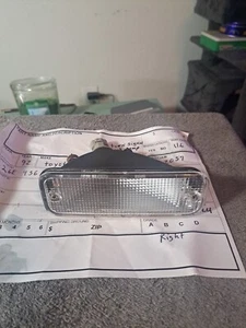 1992 Toyota Corolla Right Front Turn Signal Assembly Lamp Bumper 1987 NOS - Picture 1 of 8