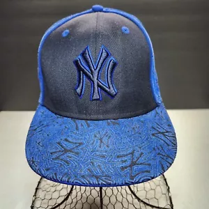 Cappello Yankees New Era 59fifty taglia 7 1/2 blu e nero merce originale - Foto 1 di 6