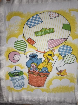 罕见复古芝麻街气球热华夫格针织婴儿毯缎面装饰 — 第 1/4 张图片