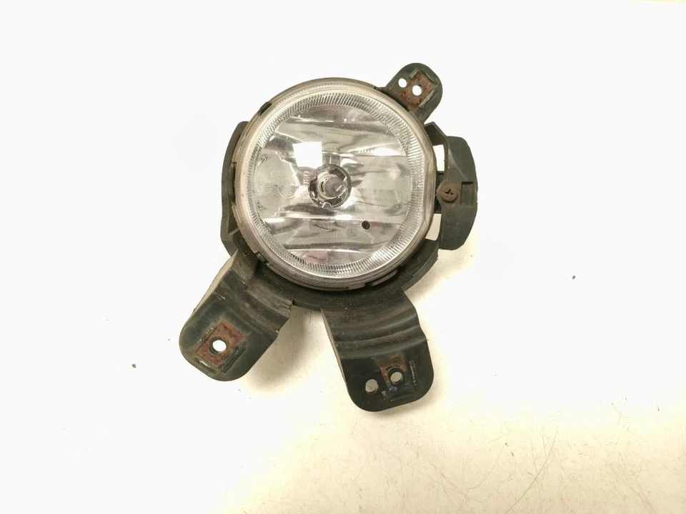 Chevrolet Trax 2013 Right front bumper fog light OER6285 - Image 1 of 4