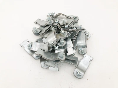 Lot of 28 New Cooper B-Line B2012PAZN 1-1/2" Rigid Conduit Clamps 1-7/8" OD - Image 1 of 4