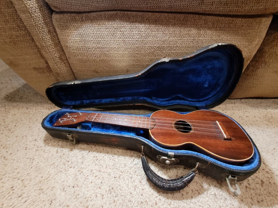 Keystone State Weymann Son Guitar Ukulele Ute USO Johnny David Kaonohi Pineapple - Image 1 of 4