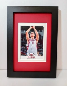 Yao Ming Houston Rockets gerahmte Basketballkarte Plakette 2006-07 Fleer #69 - Bild 1 von 4