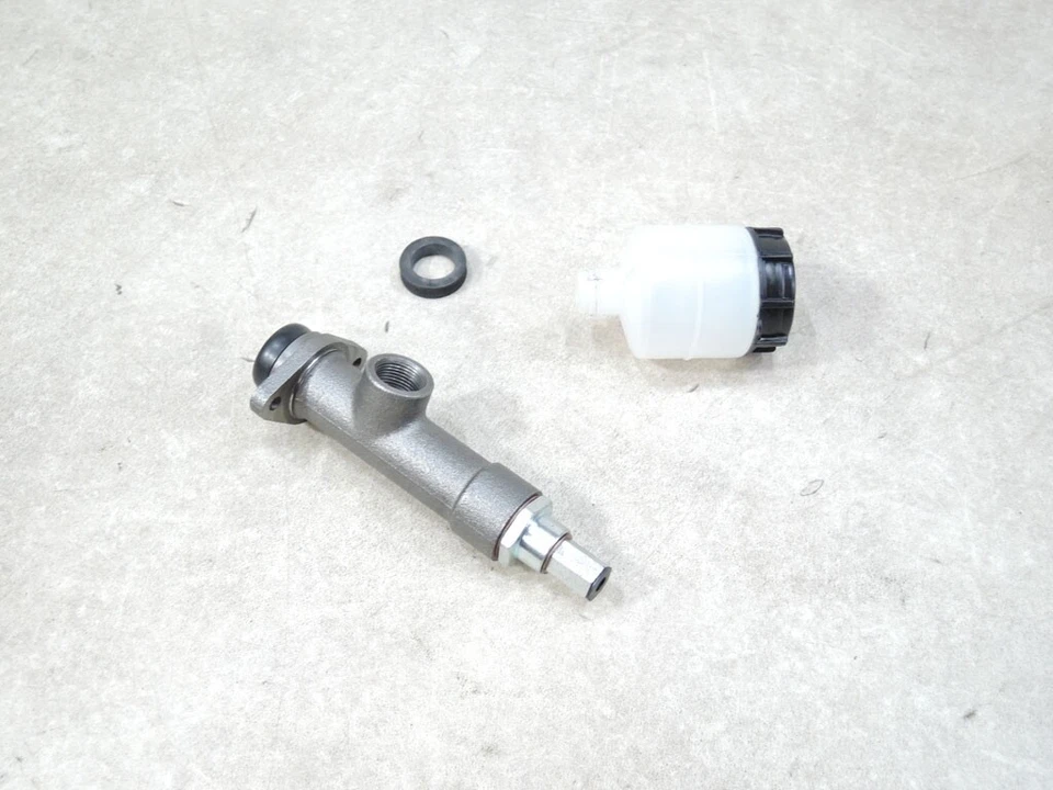 1x Einkreis Hauptbremszylinder mit Vorratsbehälter Trabant 500 600 601 Zylinder - Bild 1 von 1