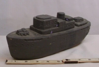 LST WWII MILTITARY BOAT TOY PLASTIC SHIP BLOW MOLD Foto 1 de 2