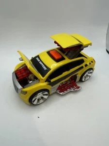 Toy Road Ripper Heavily Armored Yellow Car Pre Owned - Picture 1 of 11